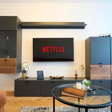 公寓 Zen Ultracentral Stylish & Cozy 克拉奥华