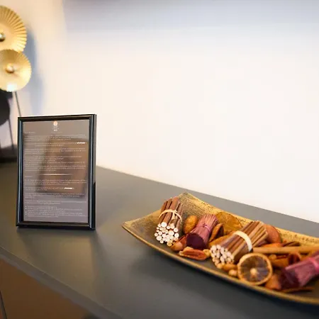 Zen Ultracentral Stylish & Cozy