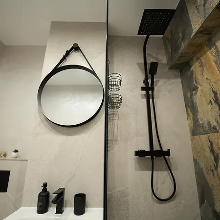 公寓 Zen Ultracentral Stylish & Cozy 克拉奥华