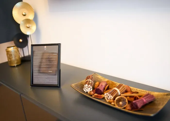 Zen Ultracentral Stylish & Cozy